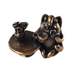 Кошка за чаепитием 21431